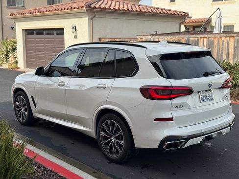 Used 2021 BMW X5 xDrive40i w/ M Sport Package image 6