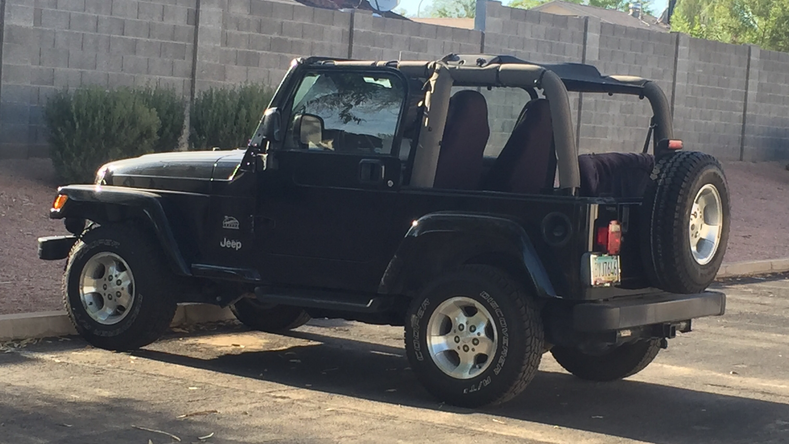 Used 2003 Jeep Wrangler Sahara AWD/4WD image 1