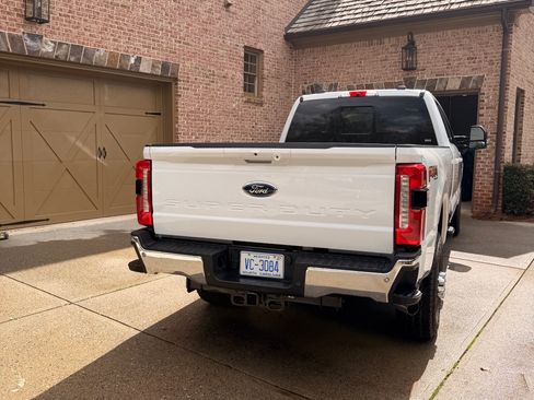 Used 2024 Ford F350 Lariat w/ Lariat Ultimate Package image 6