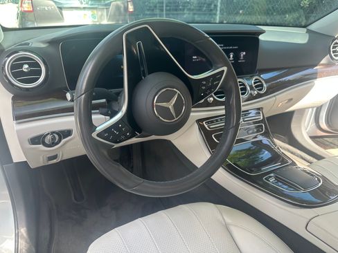Used 2021 Mercedes-Benz E 350 4MATIC Sedan image 6