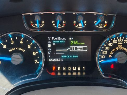 Used 2013 Ford F150 Lariat w/ Lariat Chrome Pkg image 8