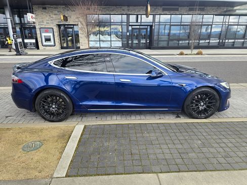 Used 2017 Tesla Model S 75D image 2