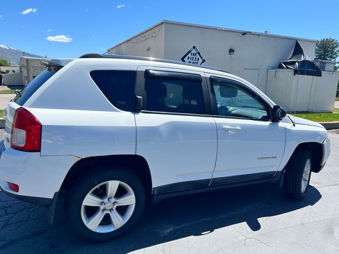 Used 2011 Jeep Compass 4WD image 5