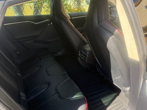 Used 2012 Tesla Model S Performance RWD image 10