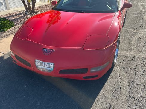 Used 2001 Chevrolet Corvette Z06 w/ Memory Pkg image 5