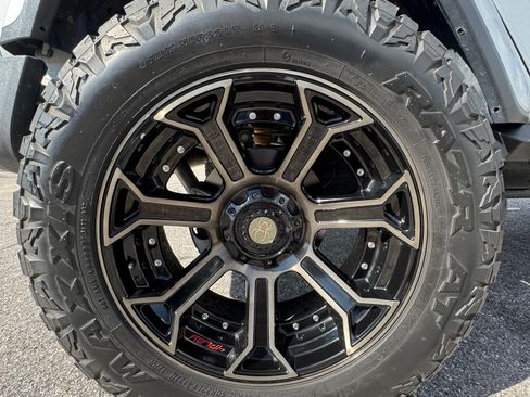 Used 2022 Jeep Wrangler Unlimited Sahara w/ Cold Weather Group image 22