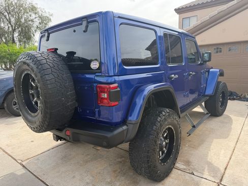 Used 2019 Jeep Wrangler Unlimited Rubicon AWD/4WD image 4