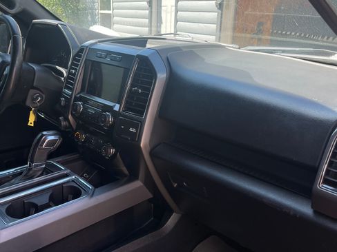 Used 2018 Ford F150 XLT w/ Equipment Group 302A Luxury image 19