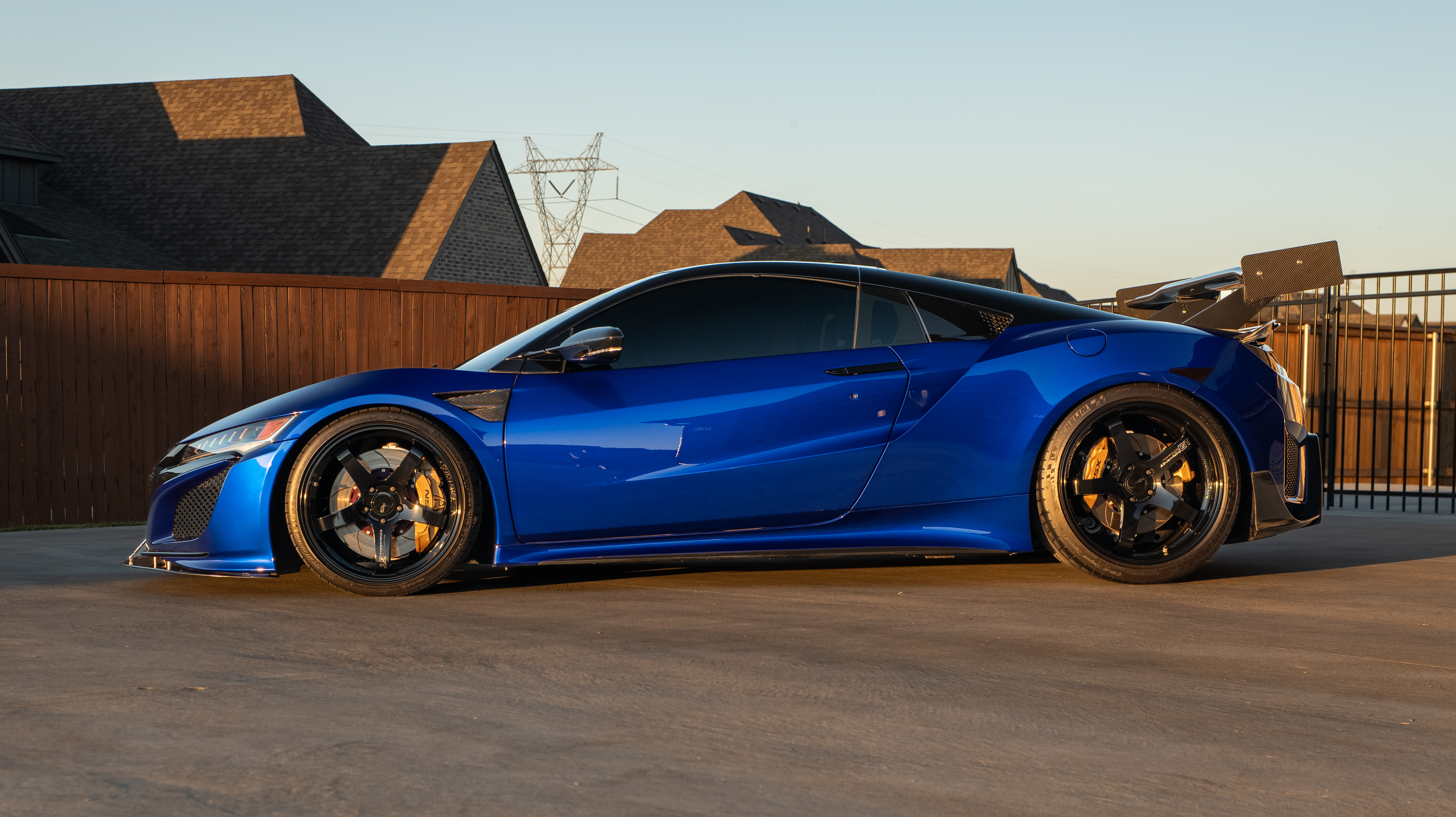 Used 2019 Acura NSX AWD/4WD image 5