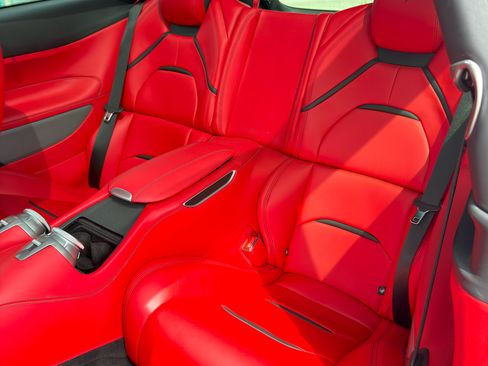 Used 2018 Ferrari GTC4Lusso T image 10