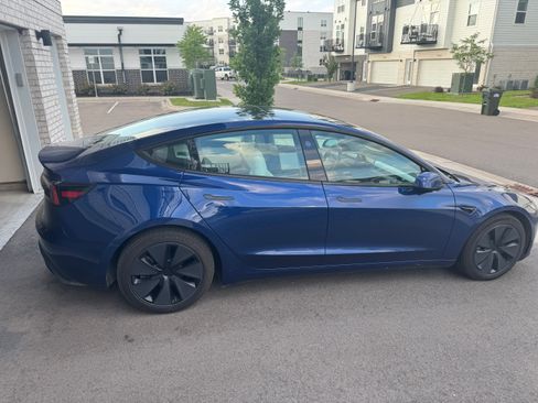 Used 2025 Tesla Model 3 Long Range AWD/4WD image 4