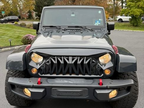 Used 2016 Jeep Wrangler Unlimited Rubicon image 4