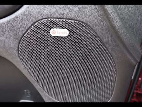 Used 2018 Dodge Durango SRT w/ Technology Group image 13