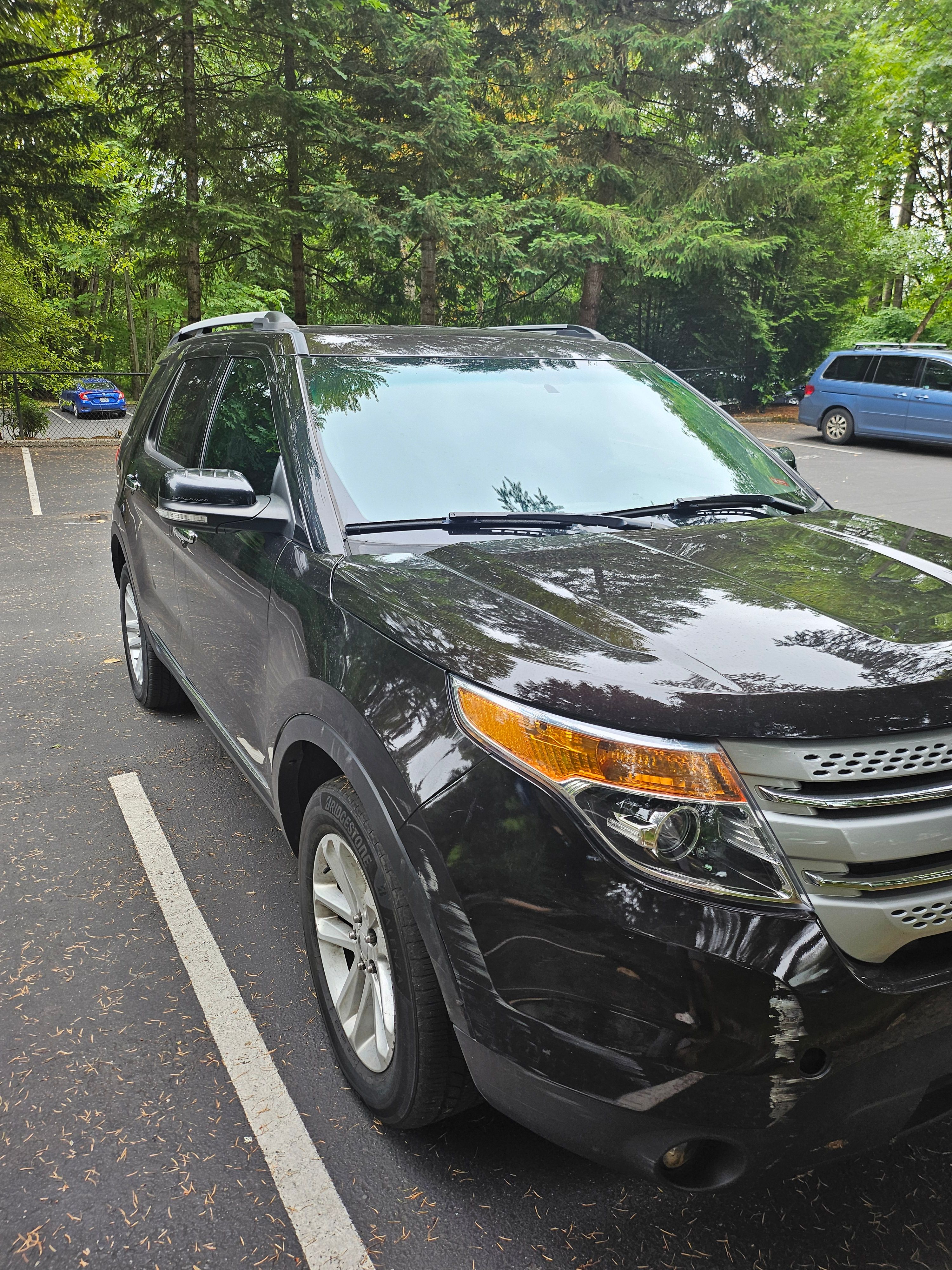 Used 2013 Ford Explorer XLT AWD/4WD image 29