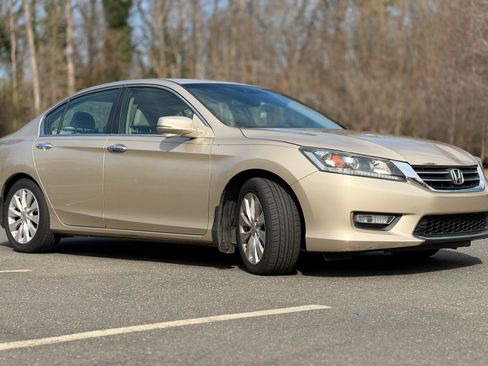 Used 2013 Honda Accord EX-L image 6