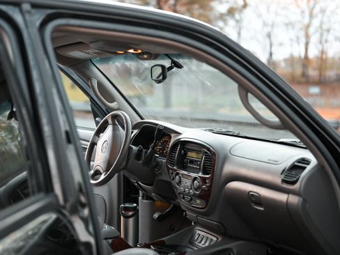 Used 2006 Toyota Sequoia Limited image 14