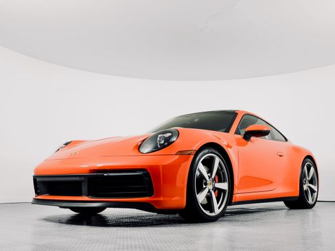 Used 2020 Porsche 911 Carrera S image 2
