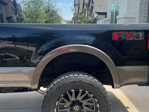 Used 2022 Ford F250 King Ranch w/ King Ranch Ultimate Package AWD/4WD image 4