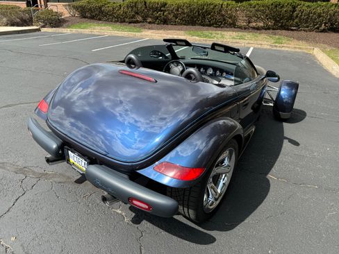 Used 2001 Chrysler Prowler image 6