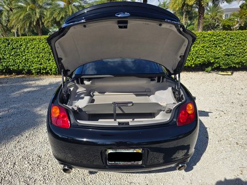 Used 2002 Lexus SC 430 Convertible image 25
