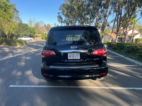 Used 2014 INFINITI QX80 2WD w/ Deluxe Touring Package image 9