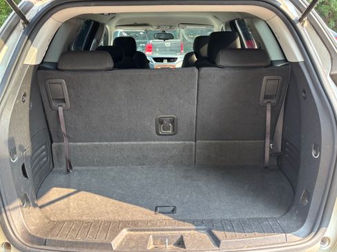 Used 2013 Chevrolet Traverse LT AWD/4WD image 9