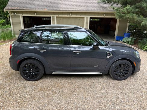 Used 2020 MINI Cooper Countryman S w/ Storage Package AWD/4WD image 9