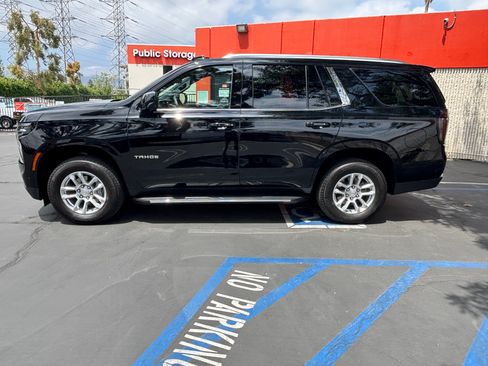 Used 2025 Chevrolet Tahoe LT RWD image 4