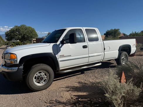 Used 2004 GMC Sierra 2500 SLE w/ Heavy-Duty Power Package image 19