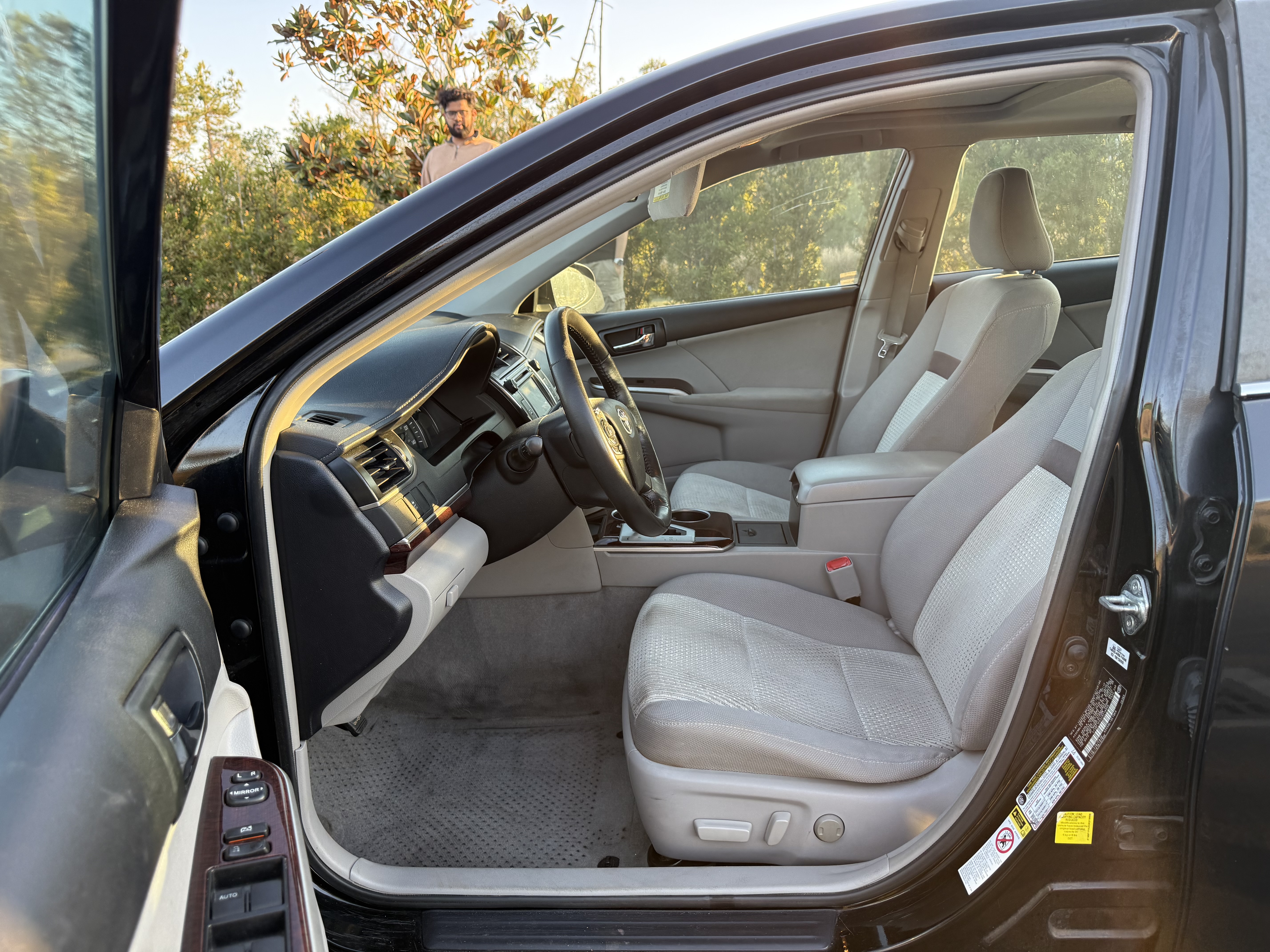 Used 2012 Toyota Camry XLE FWD image 12