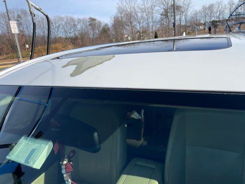 Used 2015 Toyota Highlander XLE image 21