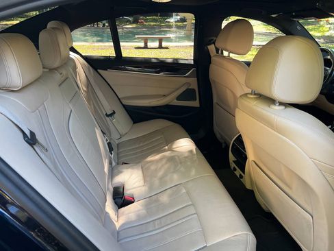 Used 2017 BMW 540i image 18