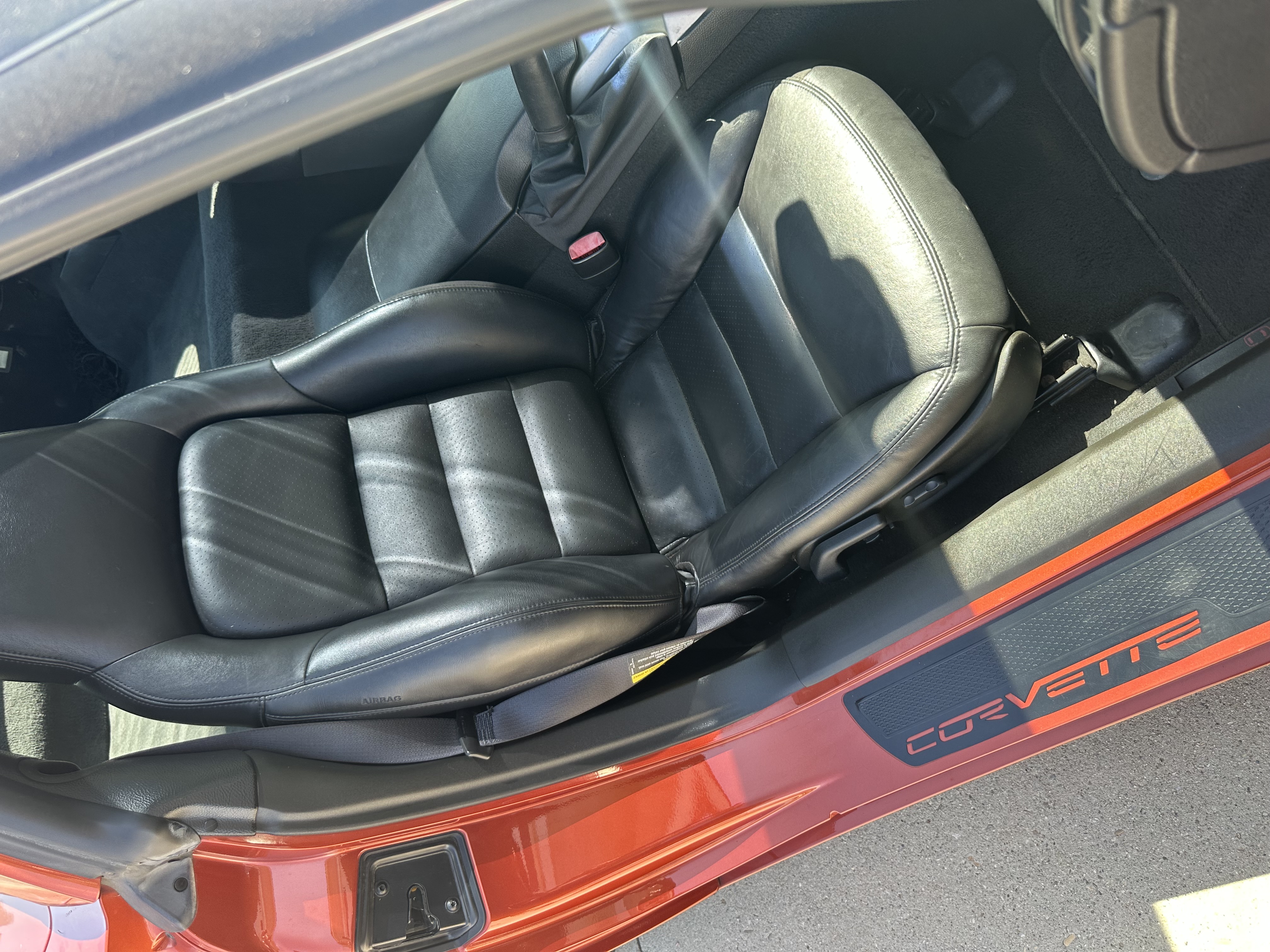 Used 2005 Chevrolet Corvette Coupe w/ Preferred Equipment Group RWD image 13