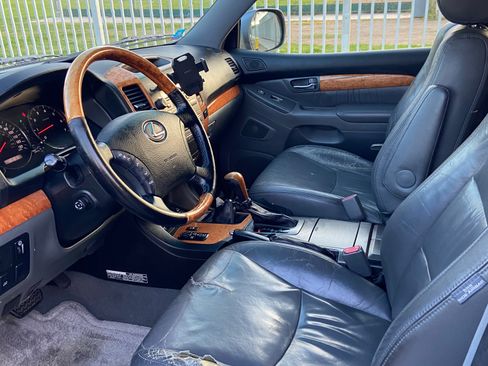 Used 2003 Lexus GX 470 image 16