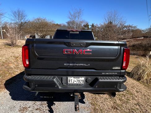 Used 2020 GMC Sierra 2500 Denali w/ Denali Ultimate Package image 6