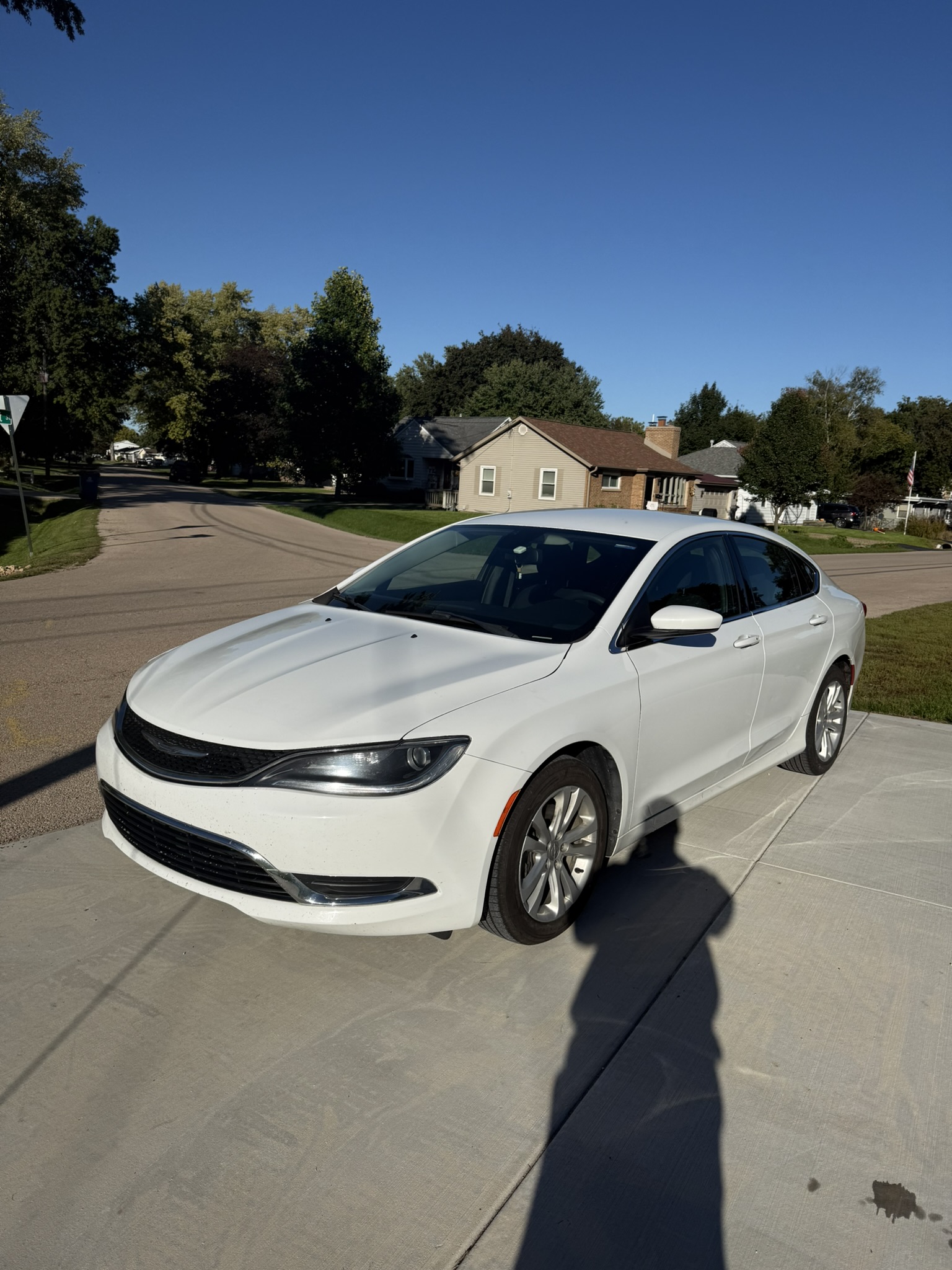 Used 2017 Chrysler 200 Limited w/ Driver Assist Package FWD image 1