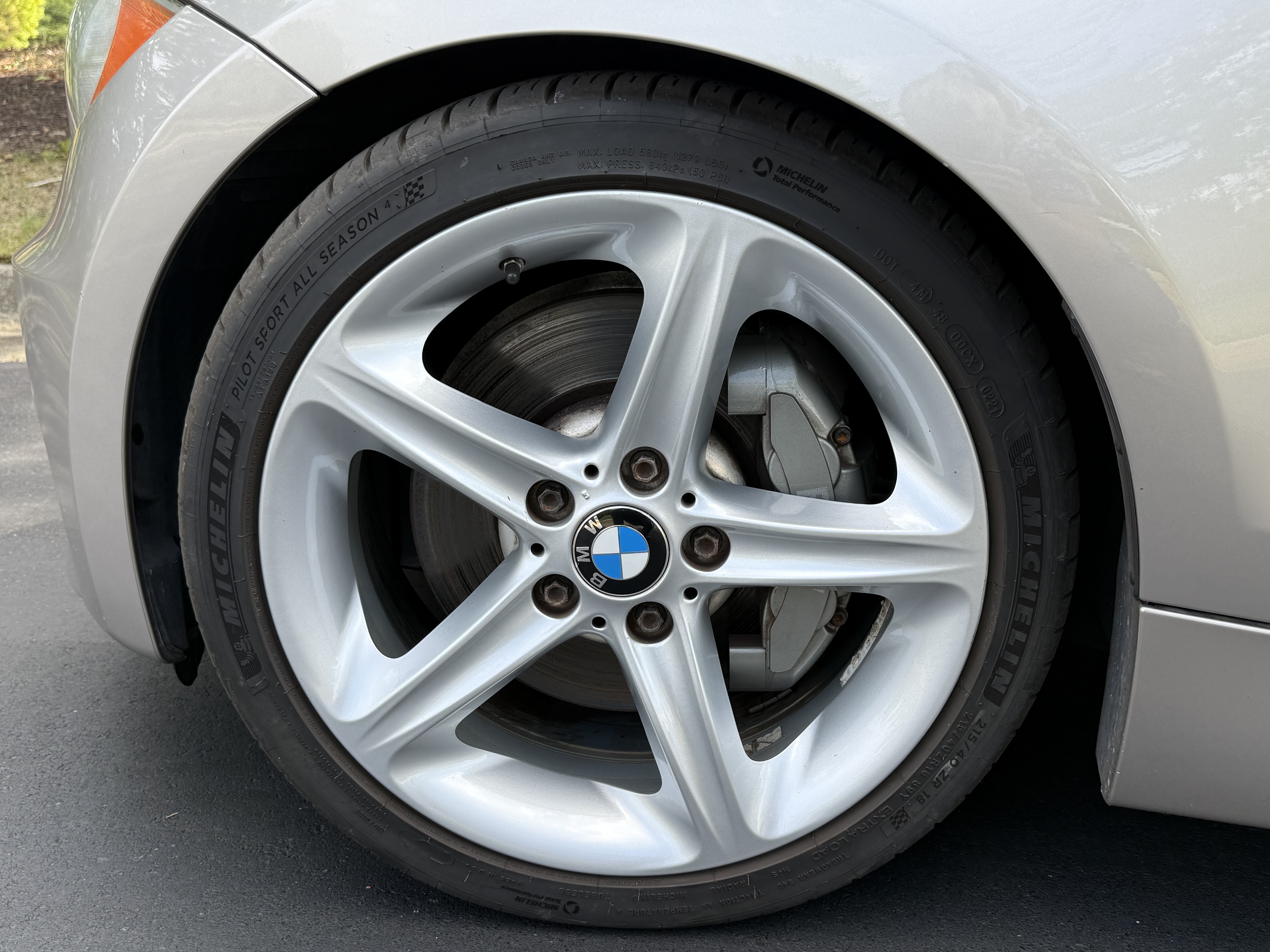 Used 2011 BMW 135i Convertible RWD image 17