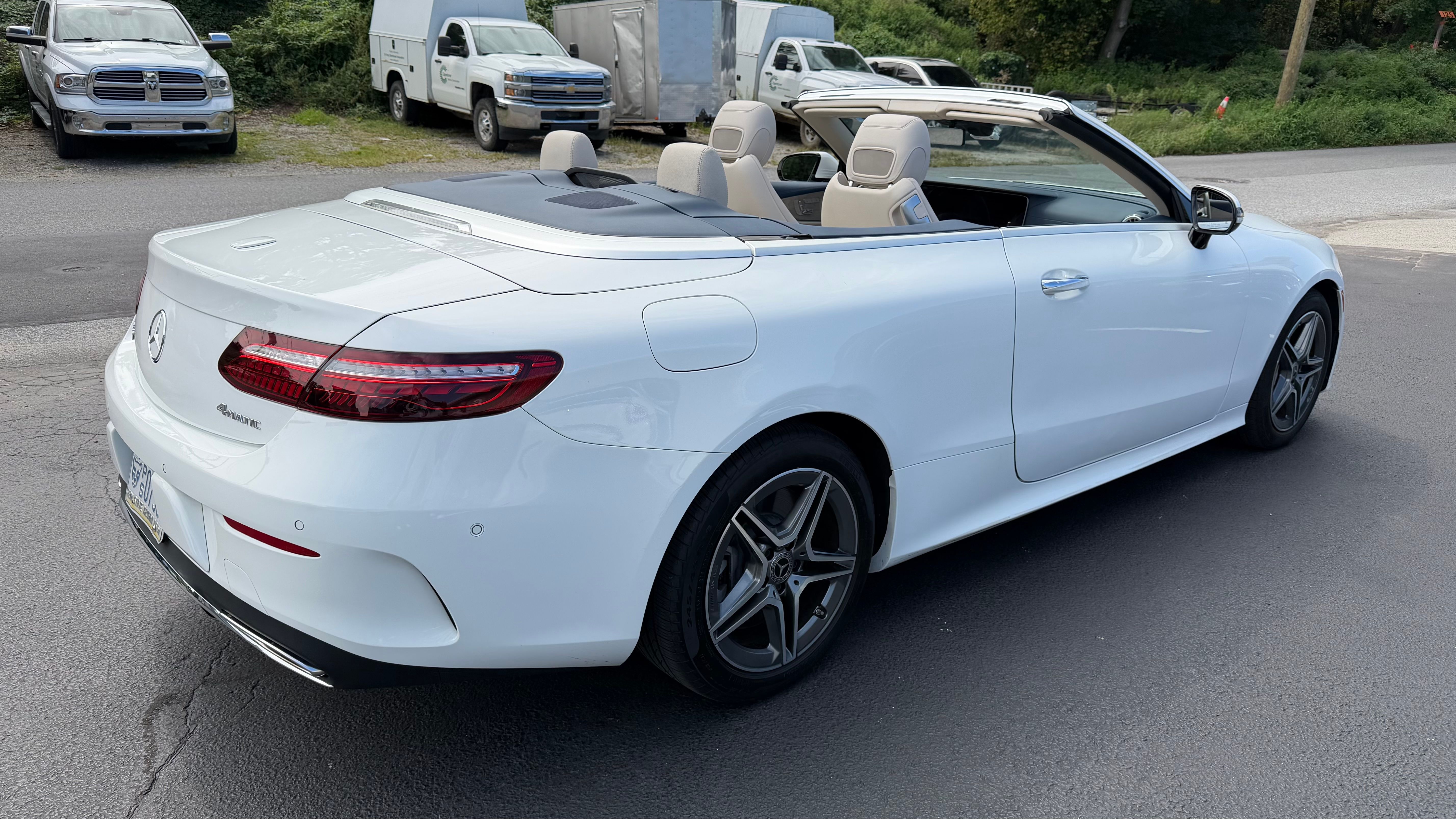 Used 2021 Mercedes-Benz E 450 4MATIC Cabriolet image 4