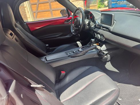 Used 2016 MAZDA MX-5 Miata Grand Touring RWD image 6