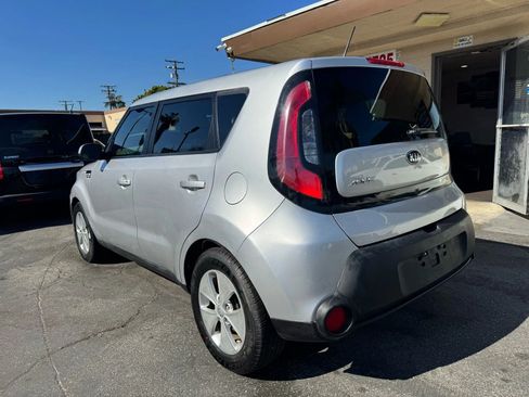 Used 2016 Kia Soul FWD image 8