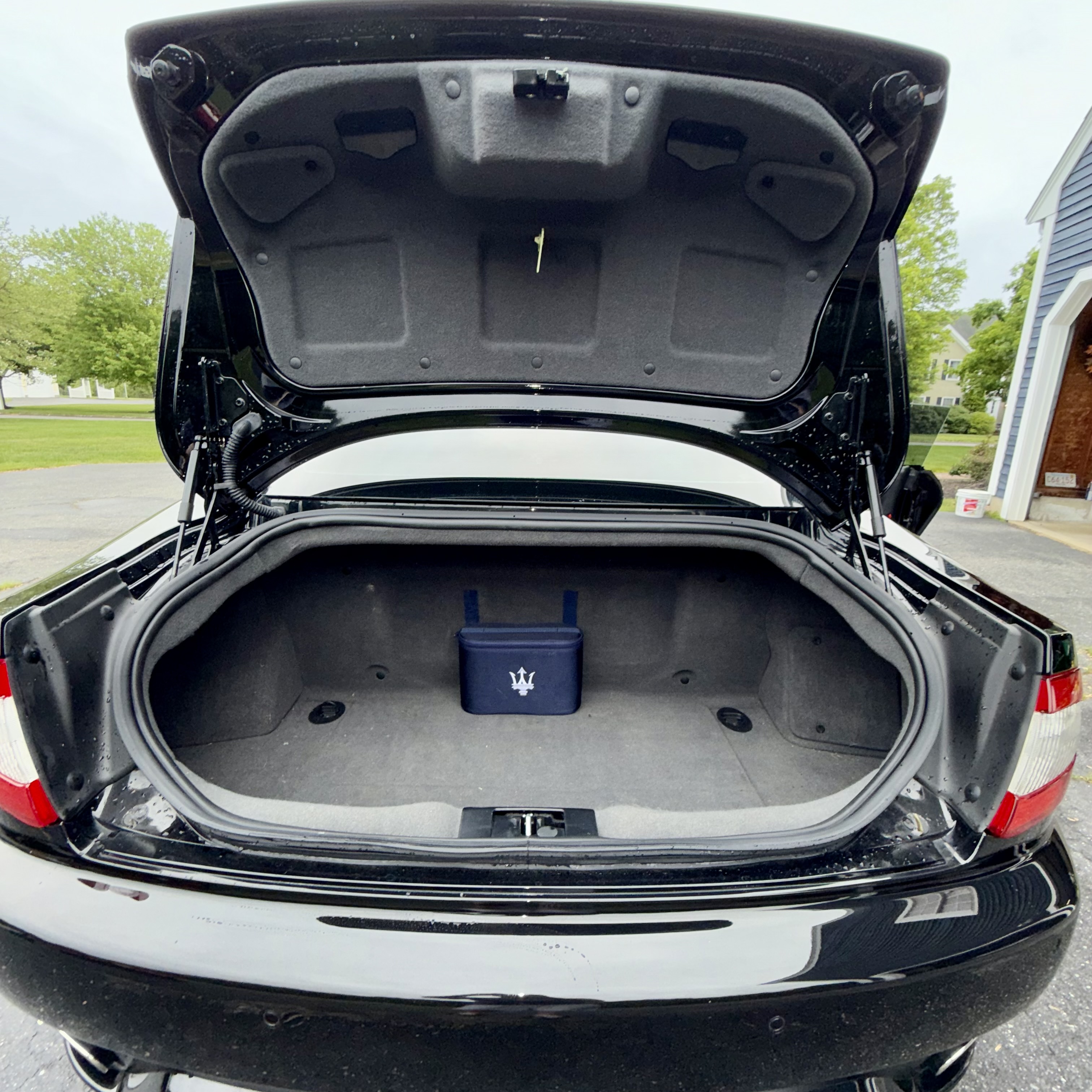 Used 2012 Maserati GranTurismo S RWD image 8