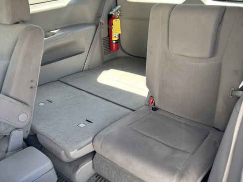 Used 2016 Nissan Quest SV image 8