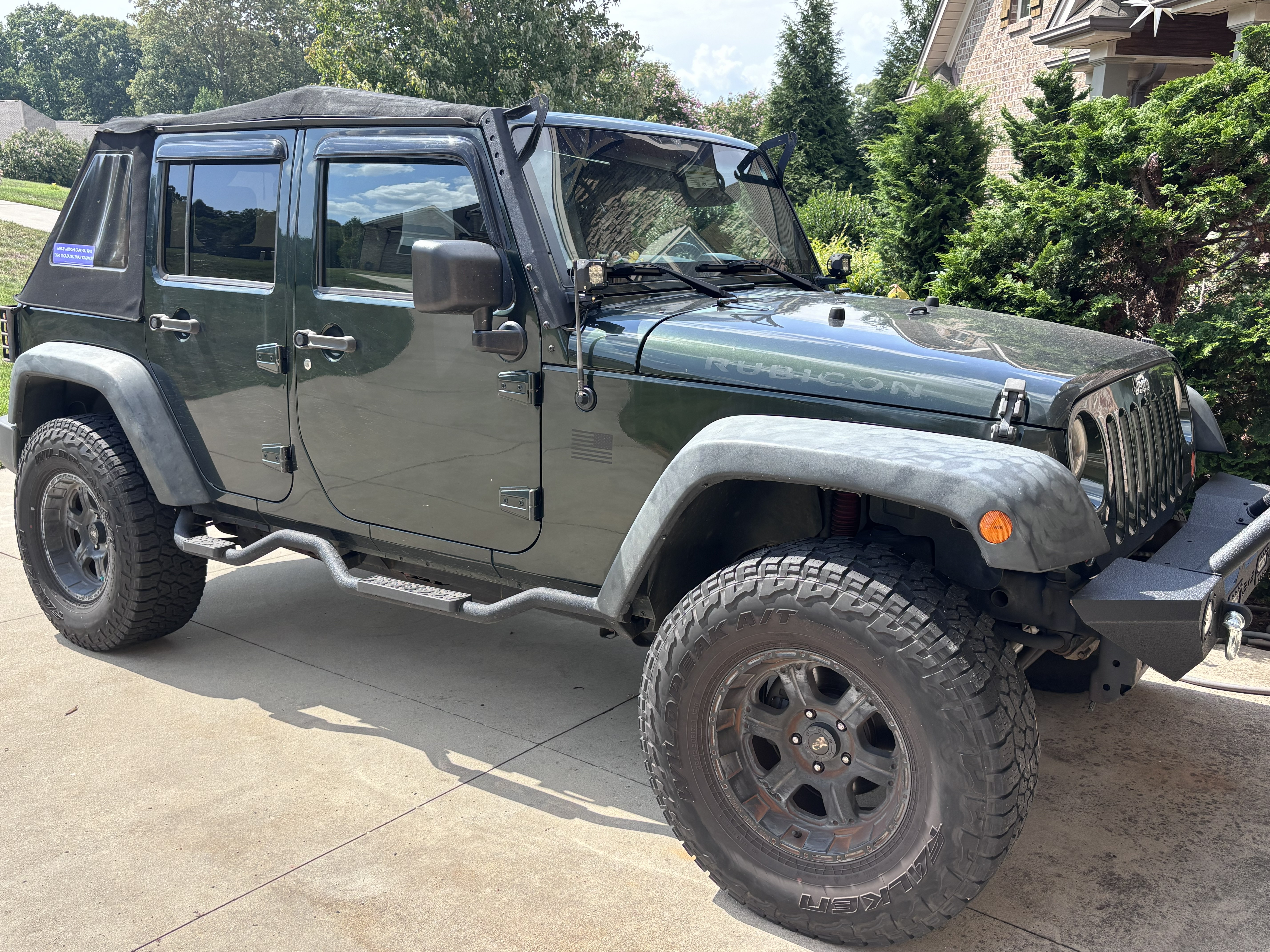 Used 2010 Jeep Wrangler Unlimited Rubicon w/ Trailer Tow Group AWD/4WD image 1