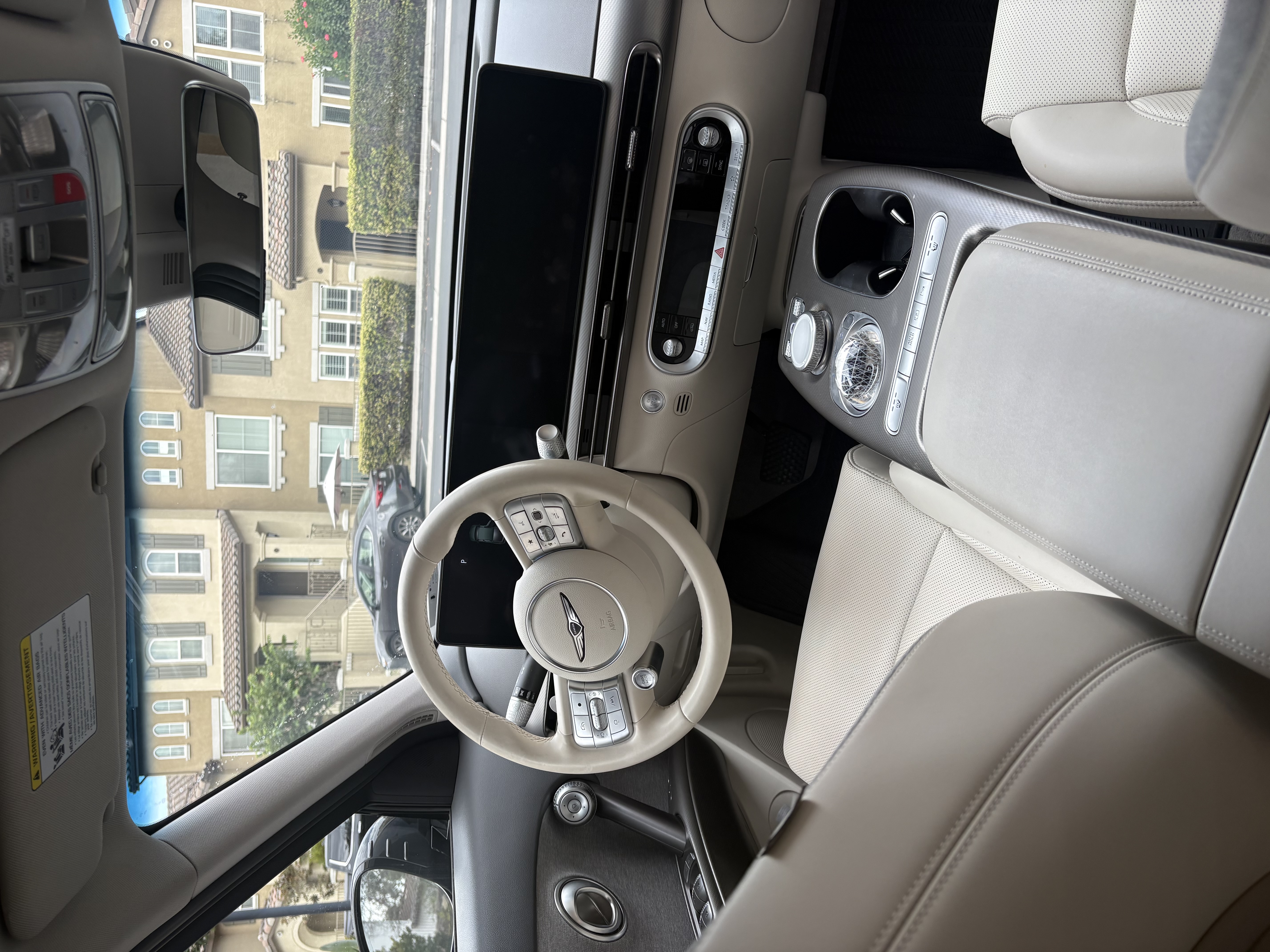 Used 2024 Genesis GV60 RWD image 10