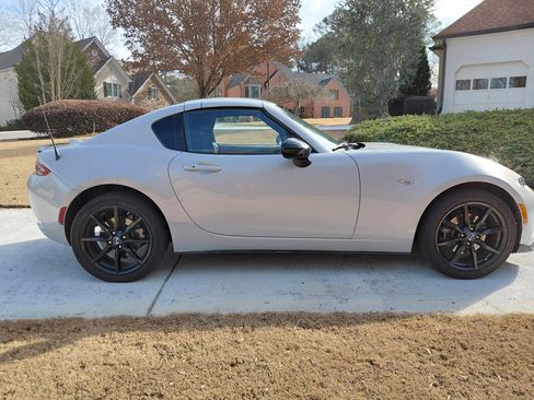 Used 2019 MAZDA MX-5 Miata RF Club w/ I-ACTIVSENSE Sport Package image 9