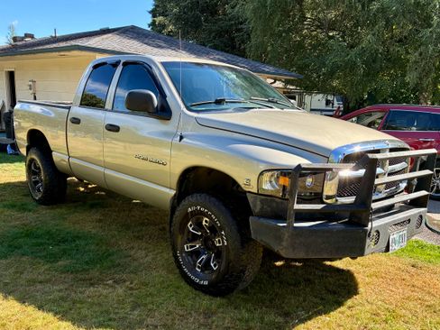 Used 2004 Dodge Ram 2500 Truck SLT w/ Trailer Tow Group AWD/4WD image 4