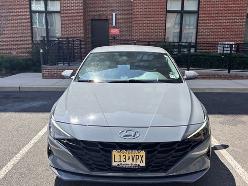 Used 2023 Hyundai Elantra SEL FWD image 1