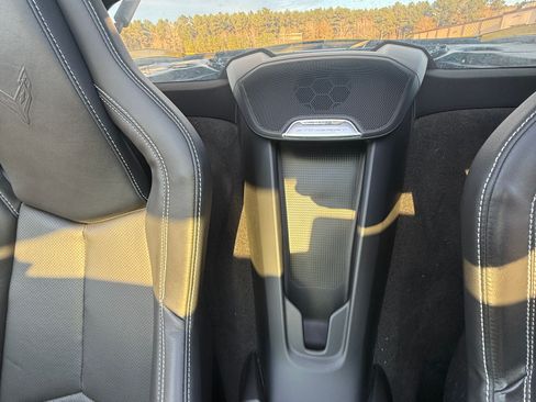 Used 2025 Chevrolet Corvette Stingray Coupe w/ 1LT image 8