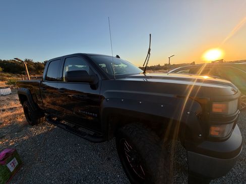 Used 2015 Chevrolet Silverado 1500 W/T RWD image 13