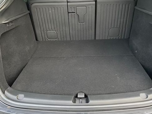 Used 2023 Tesla Model Y AWD image 2